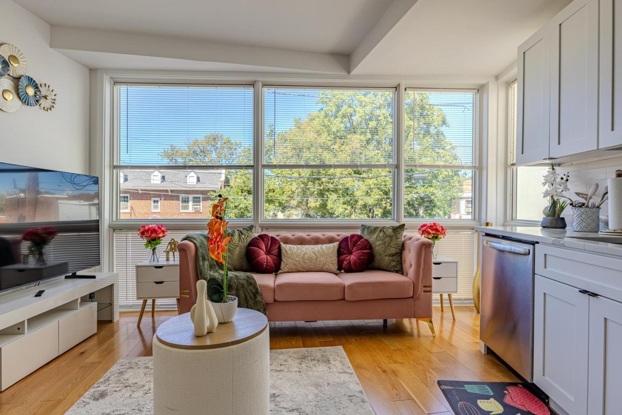 Stylish, Modern & Cozy Apartment Washington