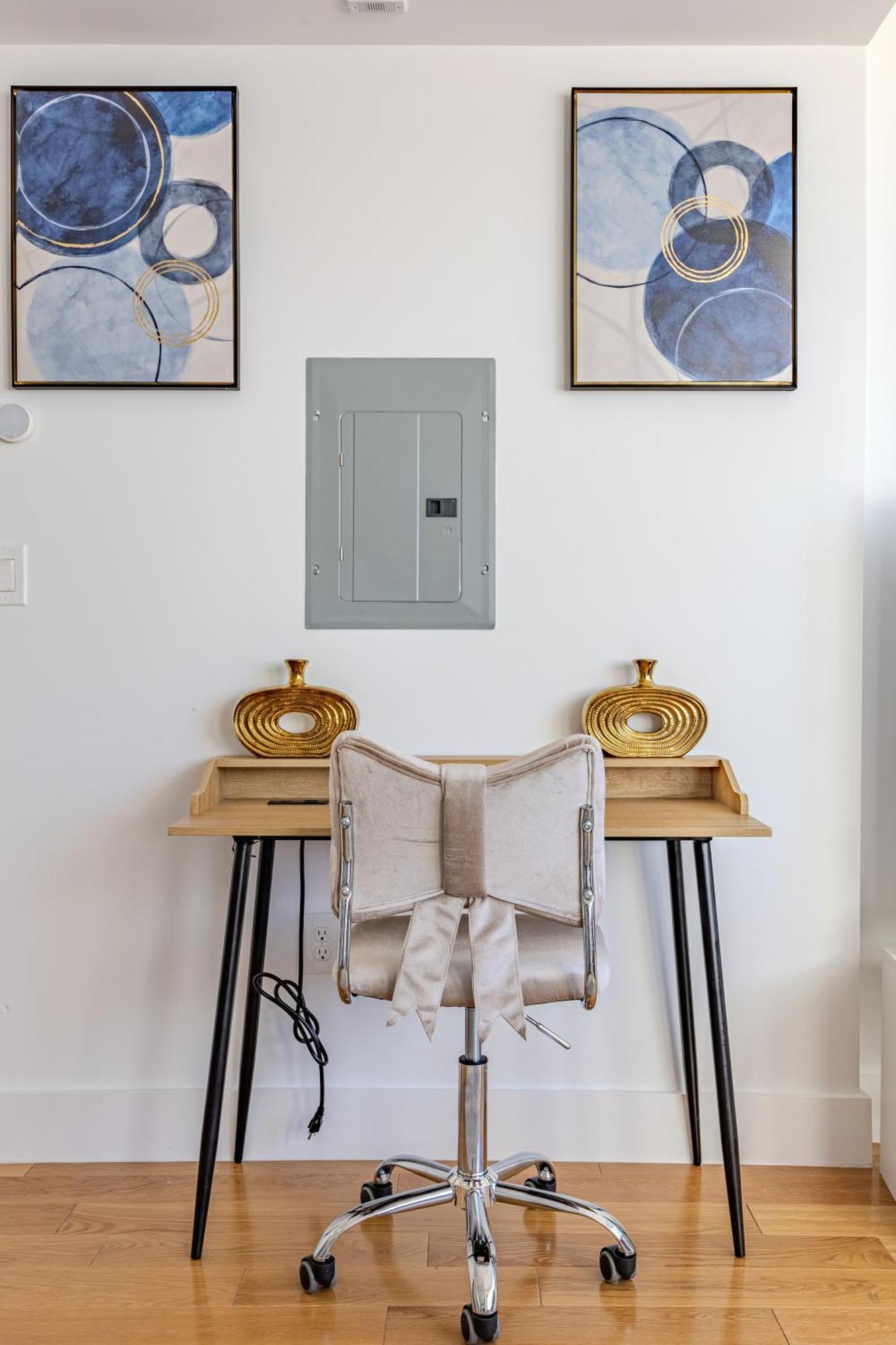 Stylish, Modern & Cozy *